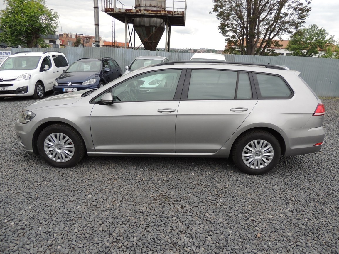 VW Golf Variant 1.6TDi,85kw,2018,2.maj.-21%DPH - 8