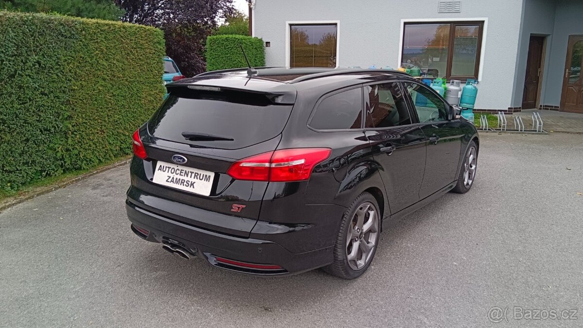 Ford Focus 2.0 I ST 184 KW - 8
