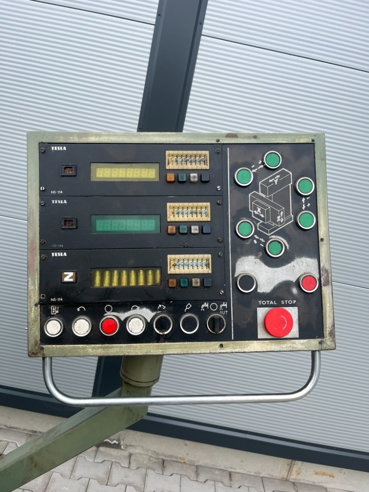 161. Frézka FNGJ 32 - 8