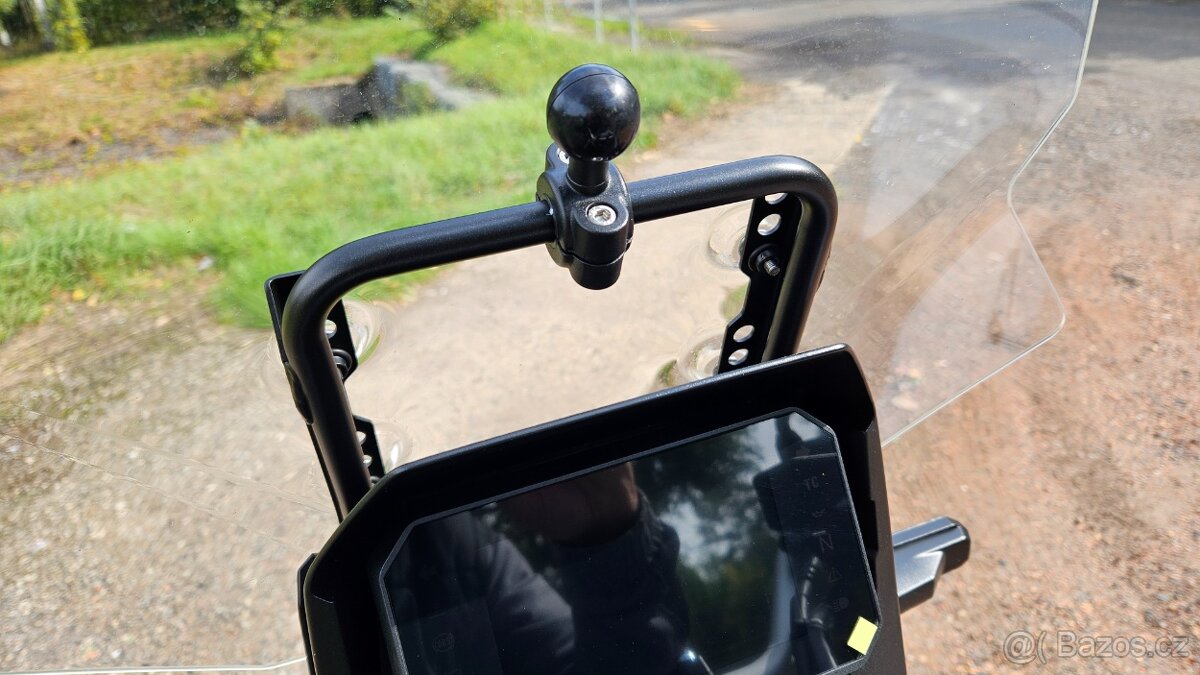 Suzuki V-strom 800de - 8