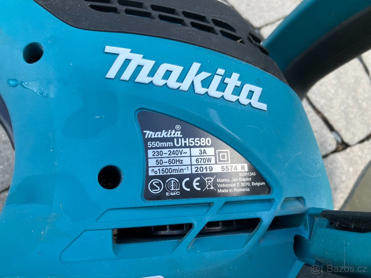 Makita elektrický plotostřih 55cm,670W UH5580 - 8