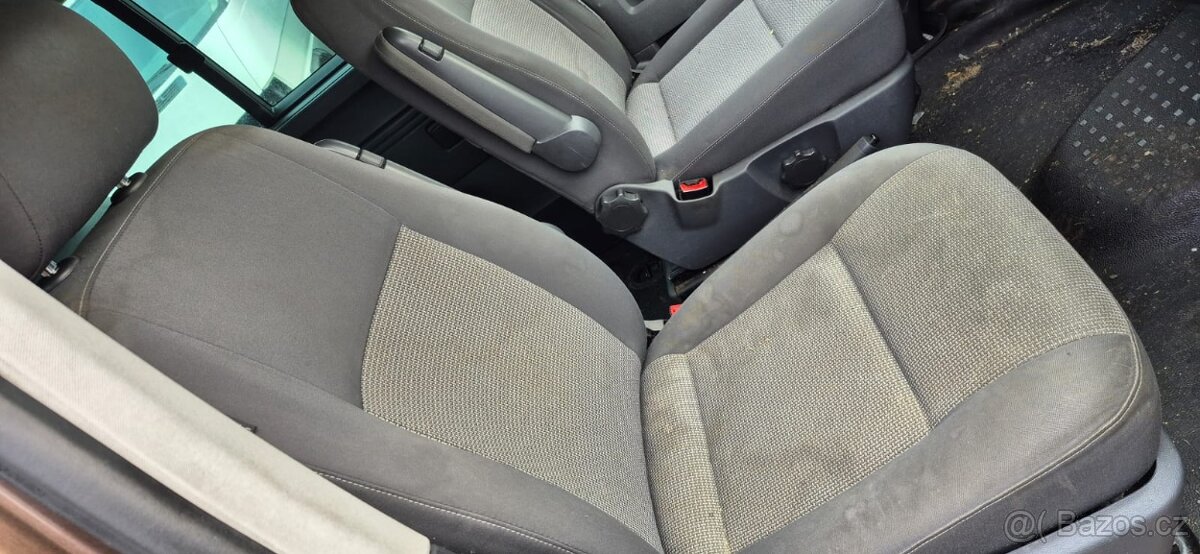 Vw t5.1 caravelle - 8