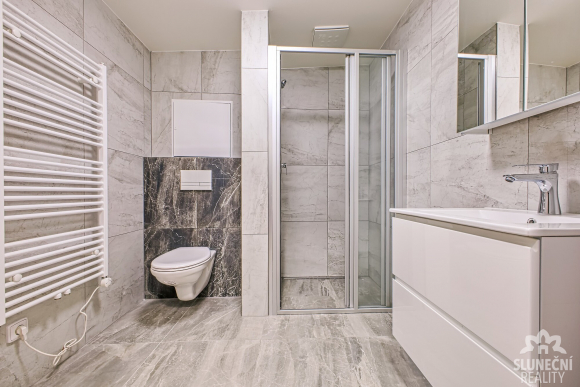 Pronájem bytu 1+kk, 32 m² v novostavbě s terasou, lokalita P - 8