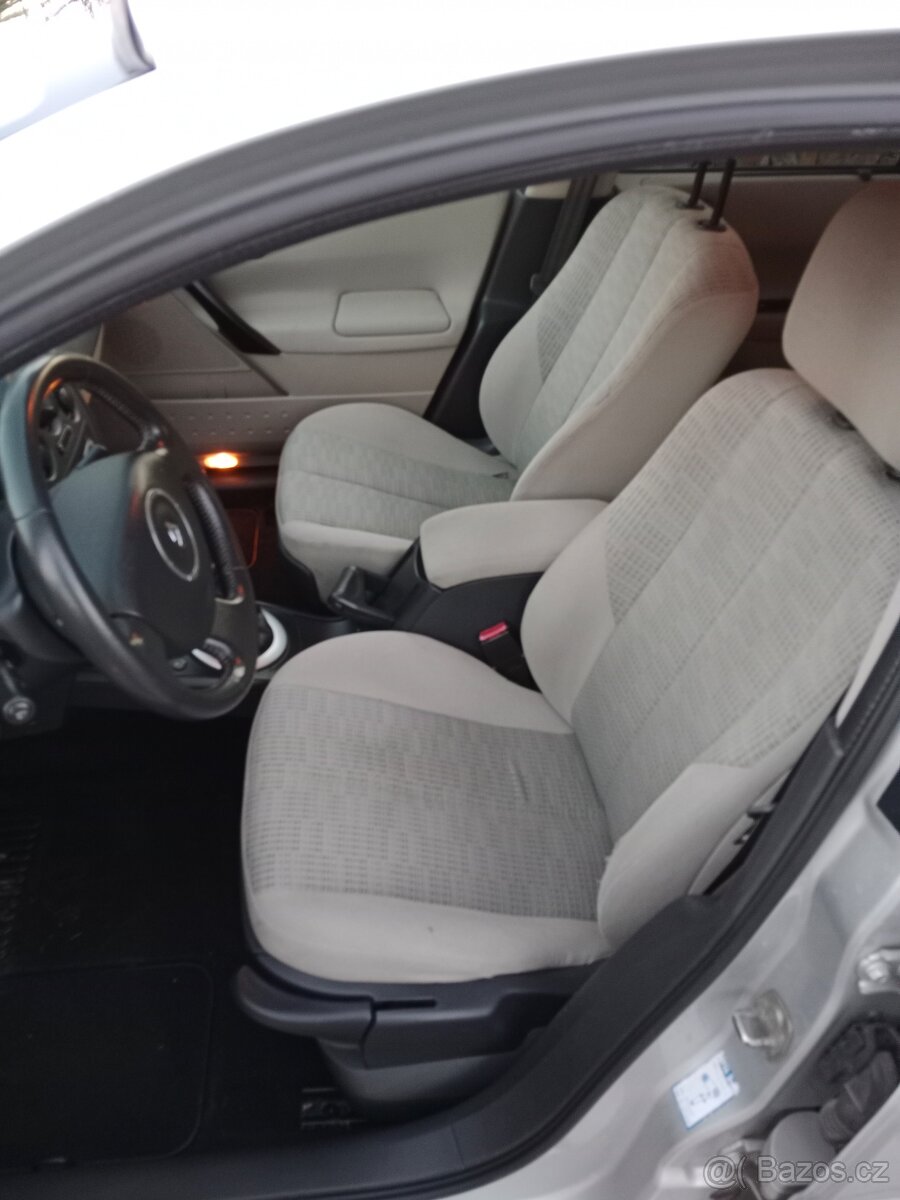 Renault Megane 1.4i LPG - 8