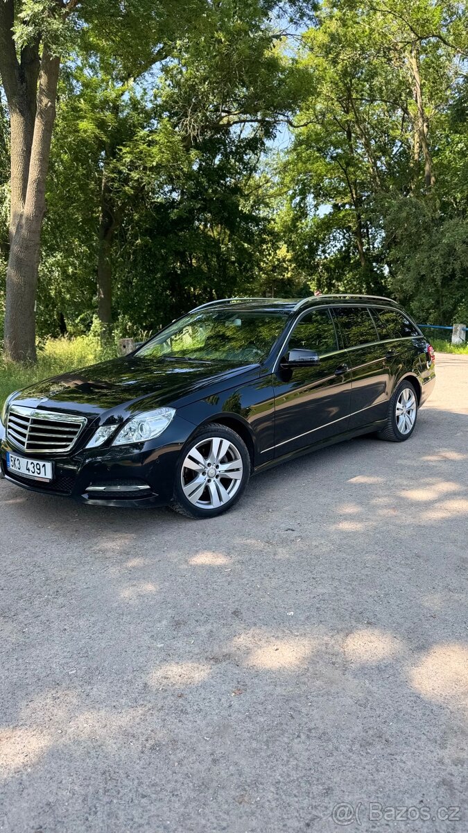 Mercedes-Benz E220 - 8