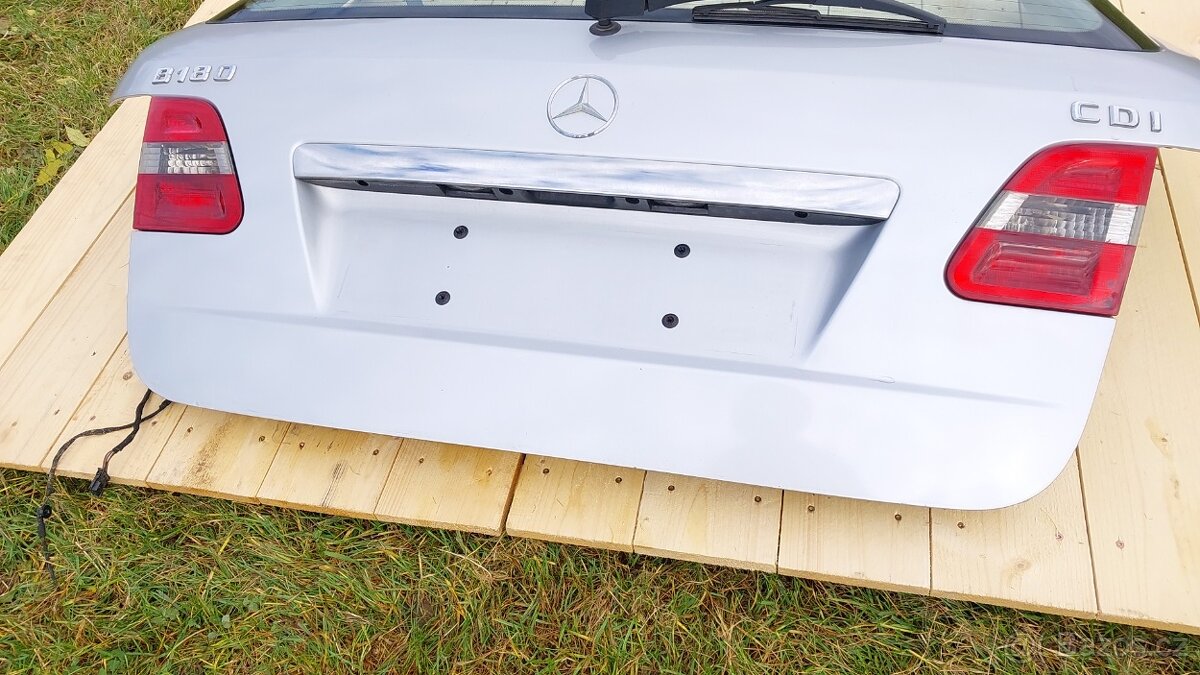 Mercedes W245 B180 - Dveře kufru stříbrné - 8