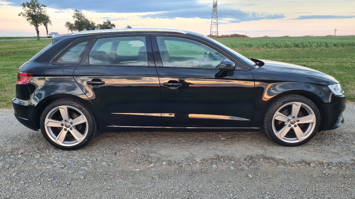 AUDI A3 Sportback. 2,0TDI 110KW Manuál. - 8