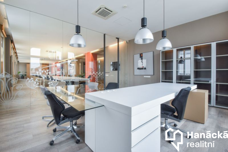 Pronájem luxusních kanceláří v centru Olomouce - 8