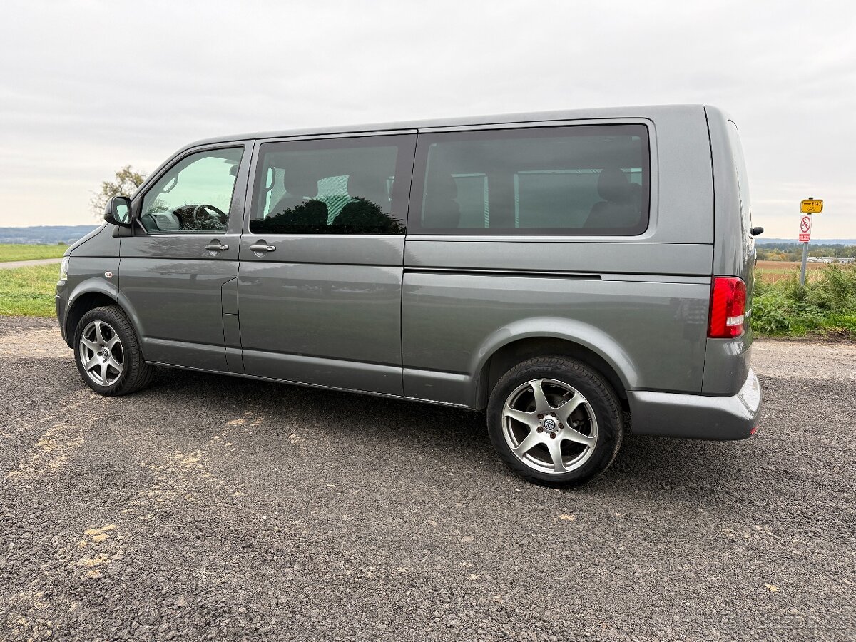 Volkswagen T5.1 Multivan 2.0TDI 103kW 2015 - 8