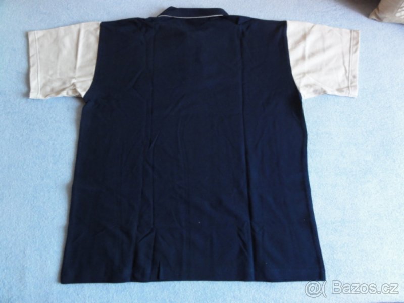 Různá nová fotbalová trika - 8