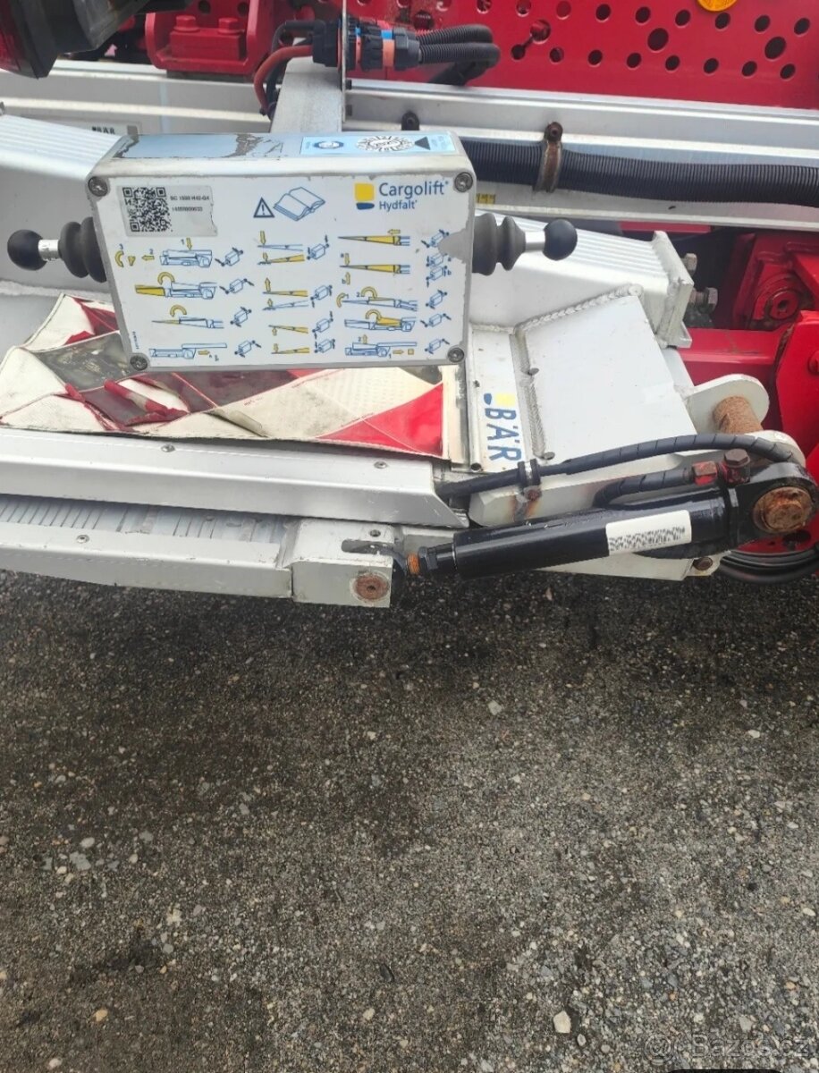 Hydraulicke čelo BÄR - 8