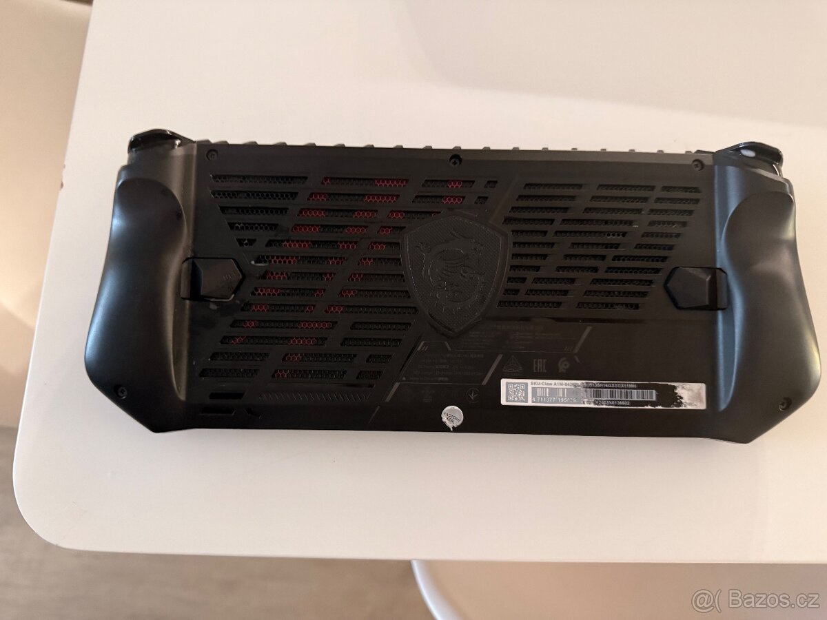 MSI Claw Handheld - 8