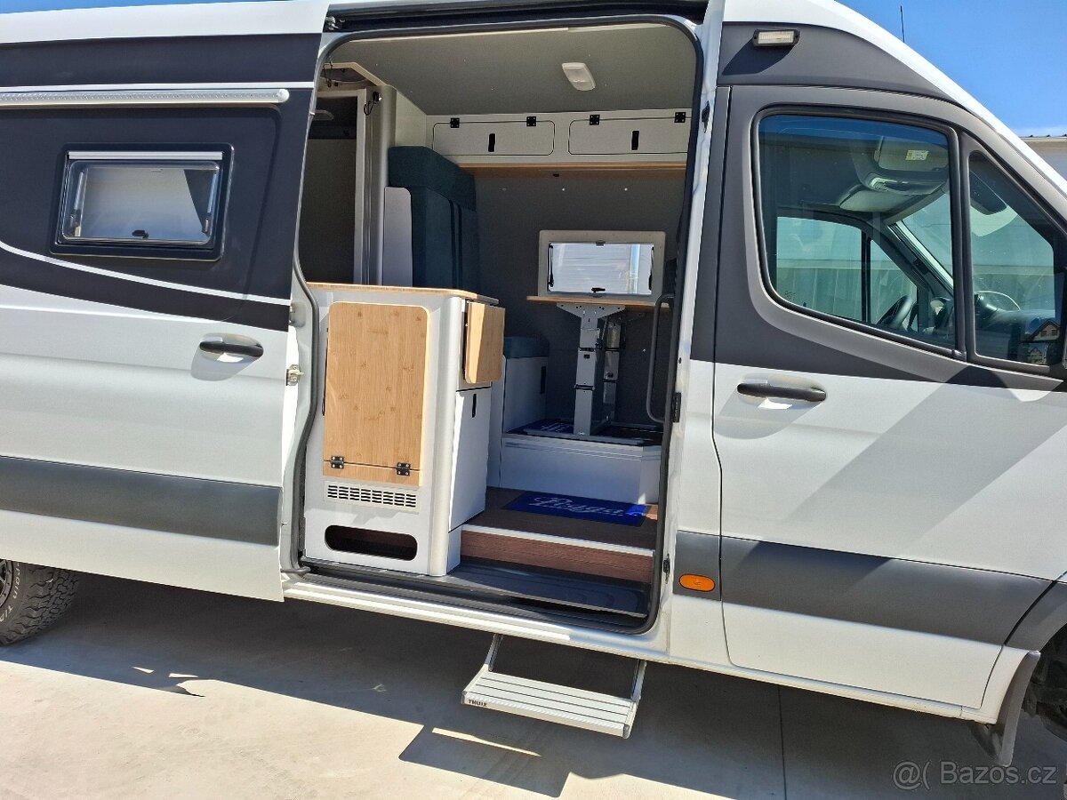 Prodám obytné vozidlo MB Sprinter 4x4 - 8