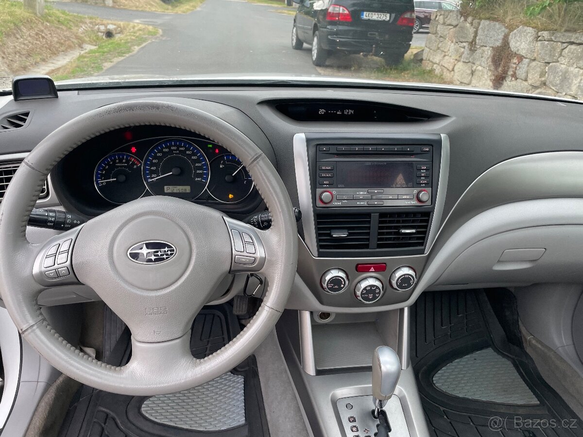 Subaru Forester benzin automat 2.0 - 8
