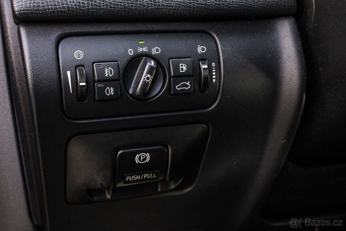 Volvo XC60 D5 AWD 4X4 - 8