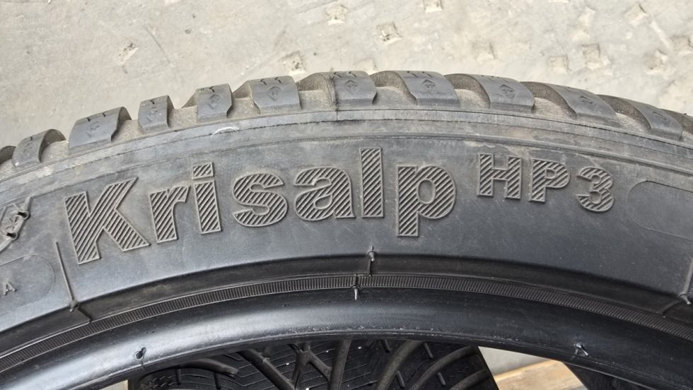 Zimní pneu 225/40/18 Kleber - 8