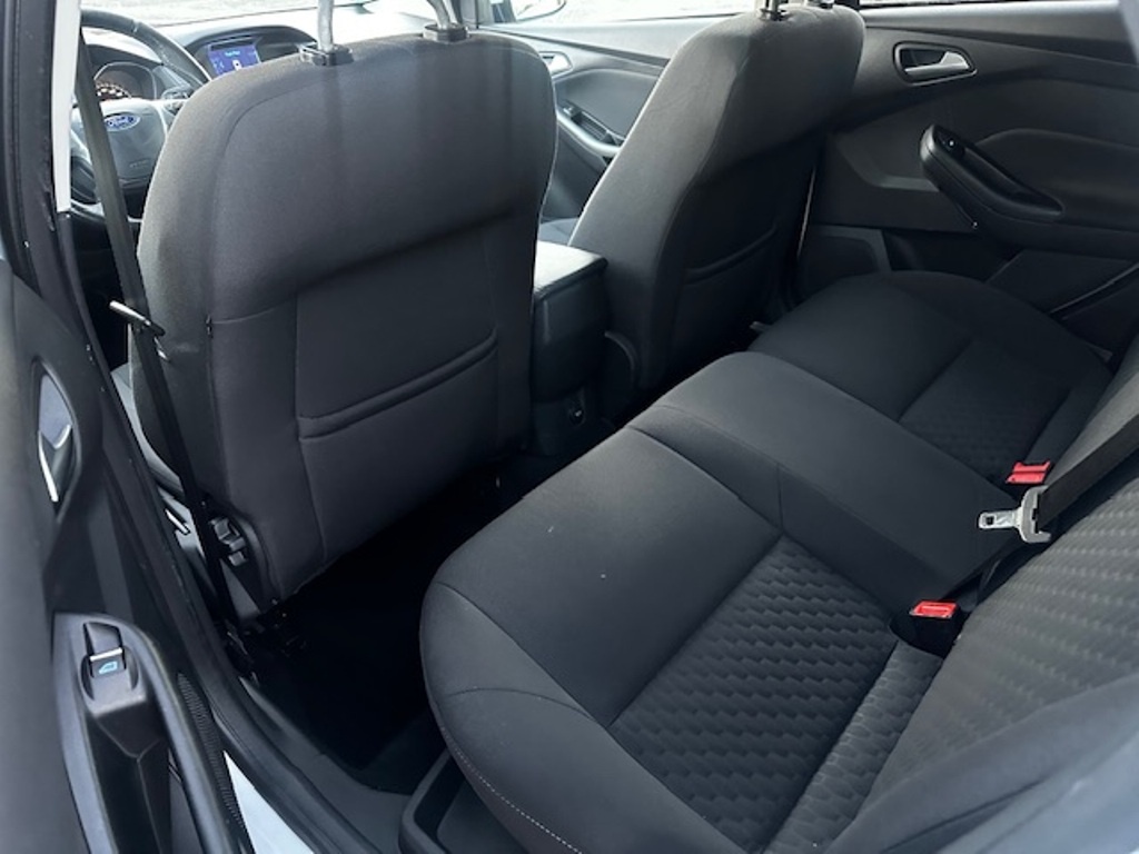 Ford Focus 1.0i 74kw, r.2014, 1.maj., rozvody, stk - 8