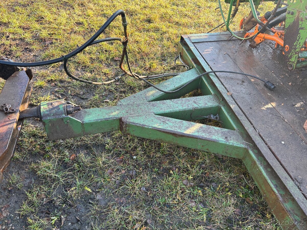 Secí kombinace Amazone RE vario 401 + AD402 - 8