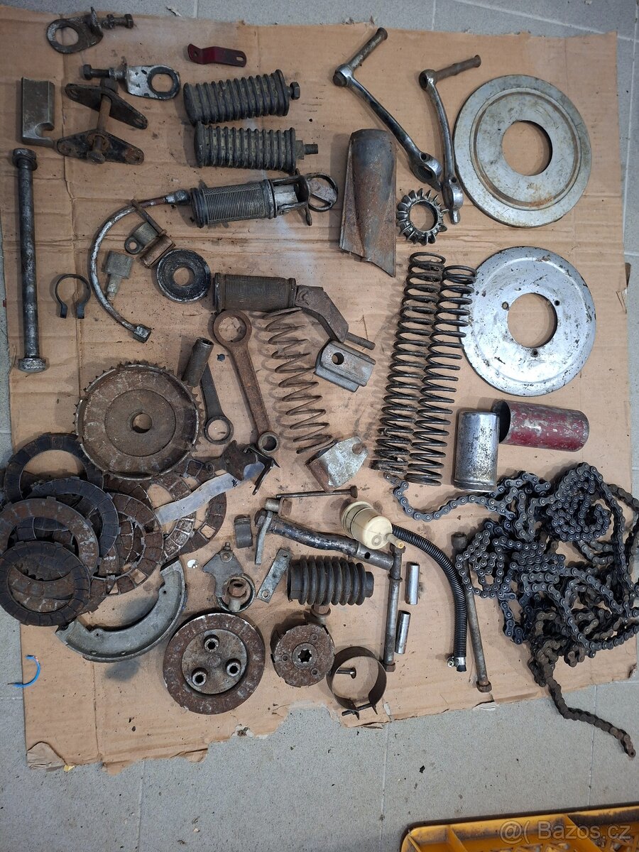 Jawa CZ 175, 250 kyvacka - nahradni dily - 8