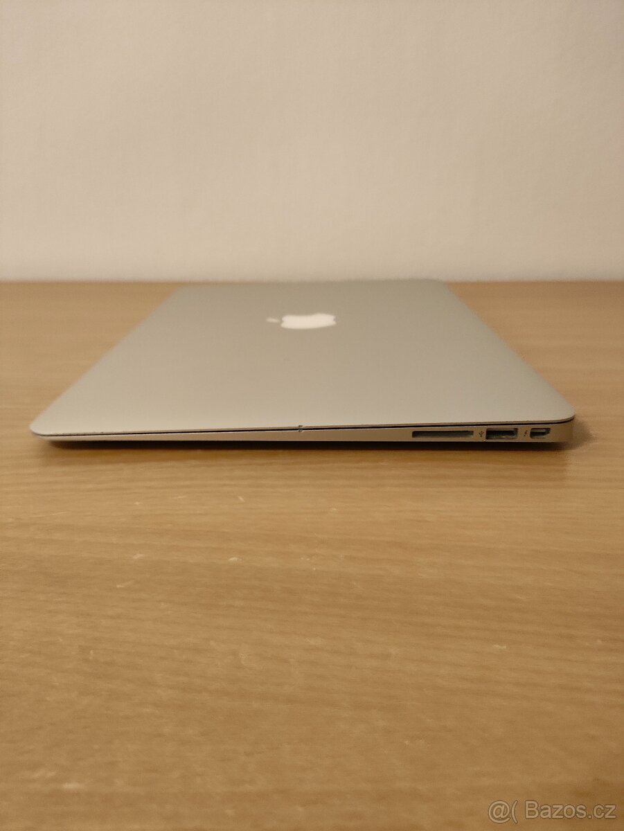 Apple MacBook Air A1466 – i5 | 8GB | 128GB - 8