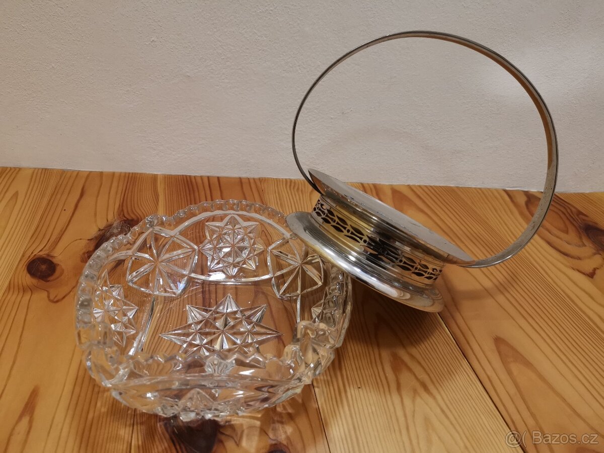 Skleněná mísa s nositkem. - 8