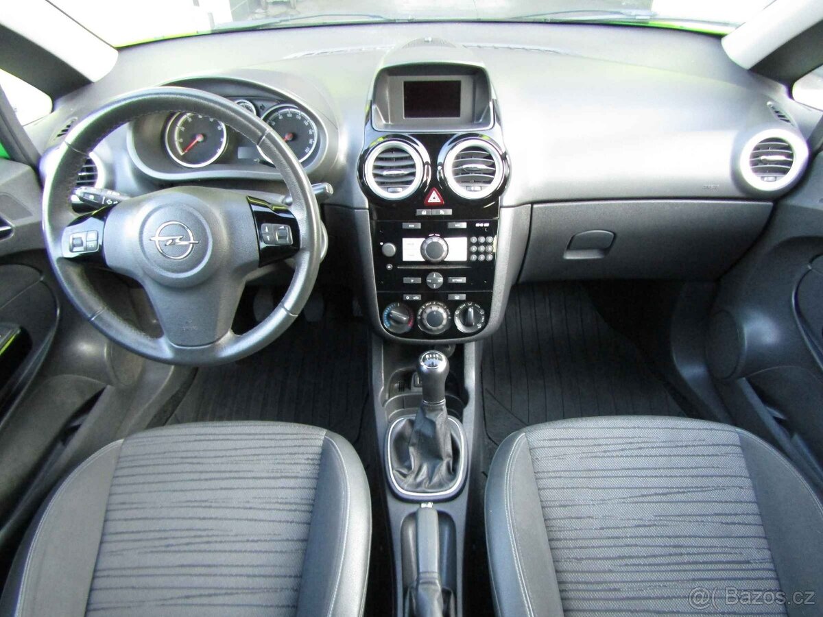 Opel Corsa 1.2i , 63 kW benzín, 2014 - 8
