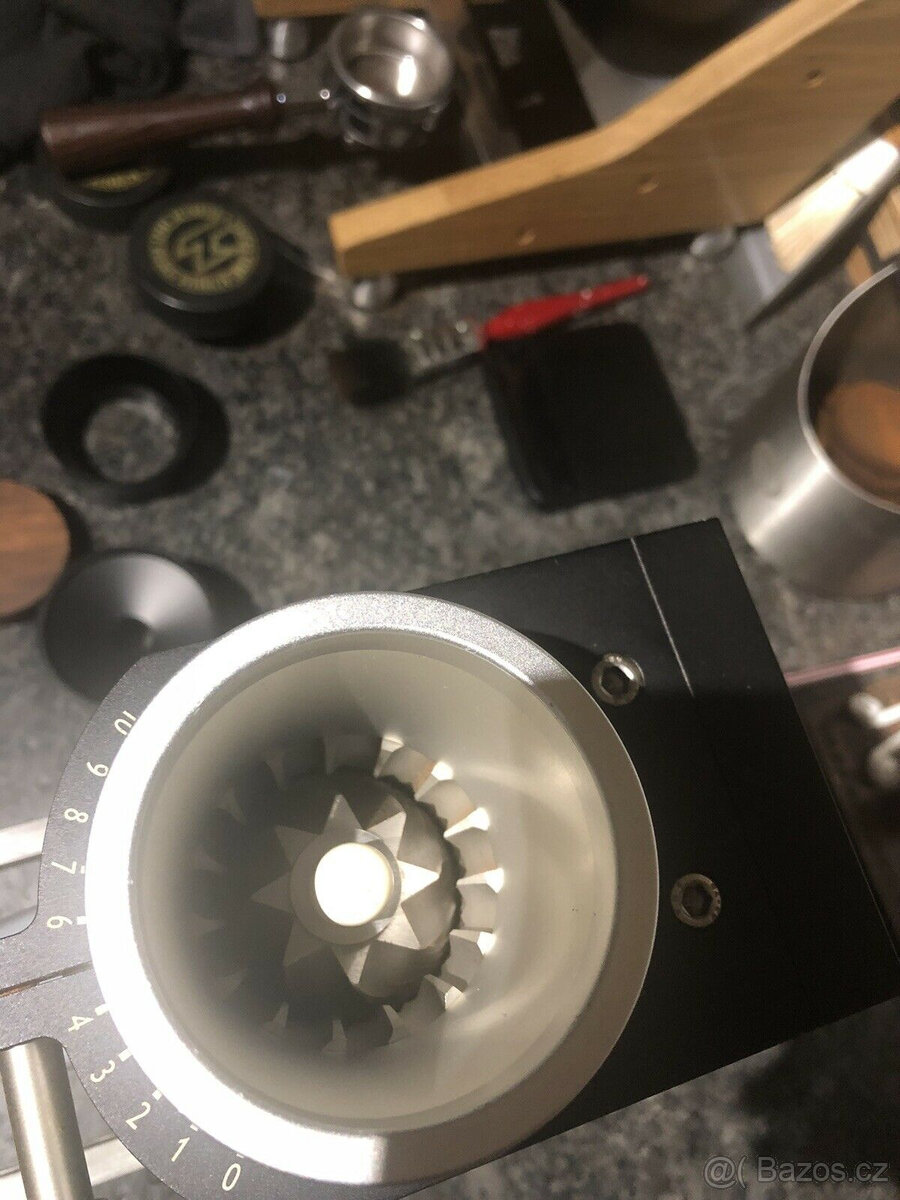 Mlýnek na kávu Kafatek Monolith MC1 2017 - 8