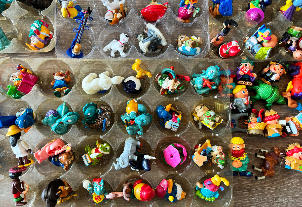 Velká sbírka figurek z Kinder vajíček - 790 kusů - 8