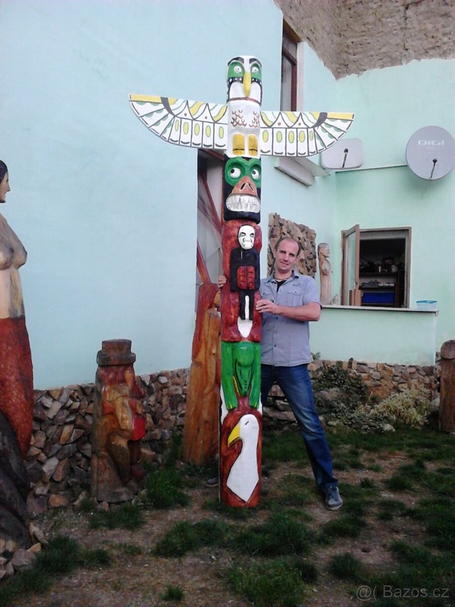 dřevěné sochy, výrob totemů od známého sochaře - 8