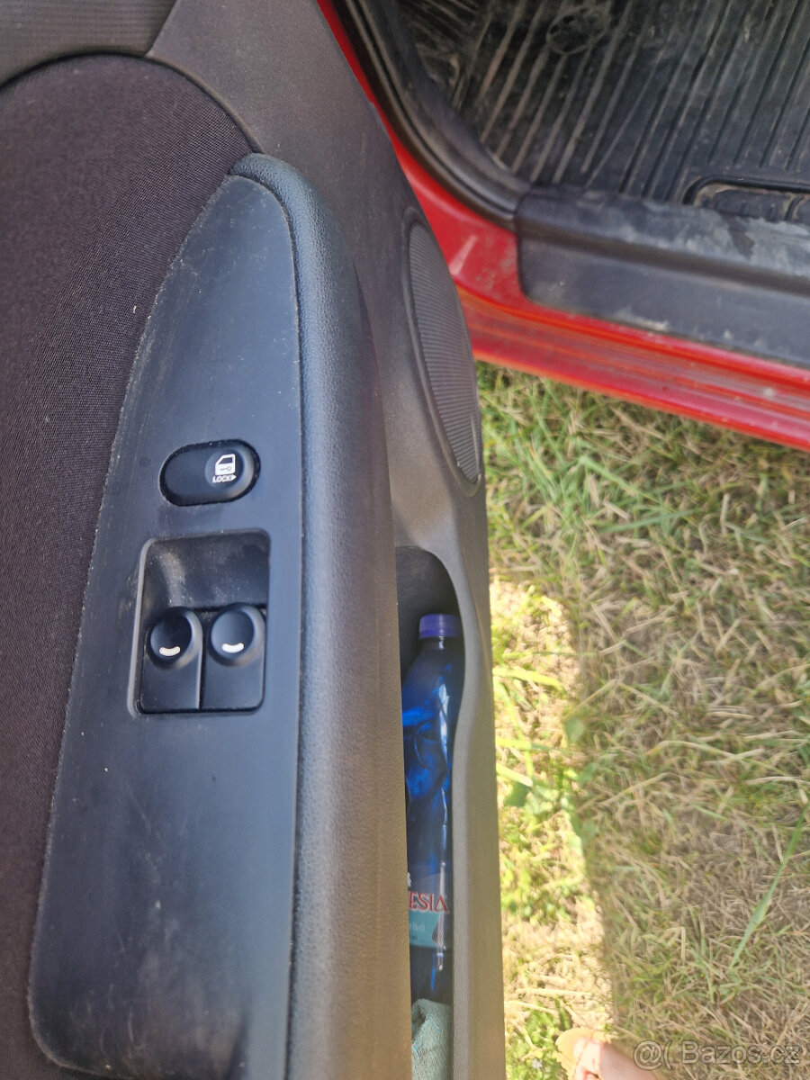 Hyundai i30 1.6 CRDi - 2009, ČR - 8