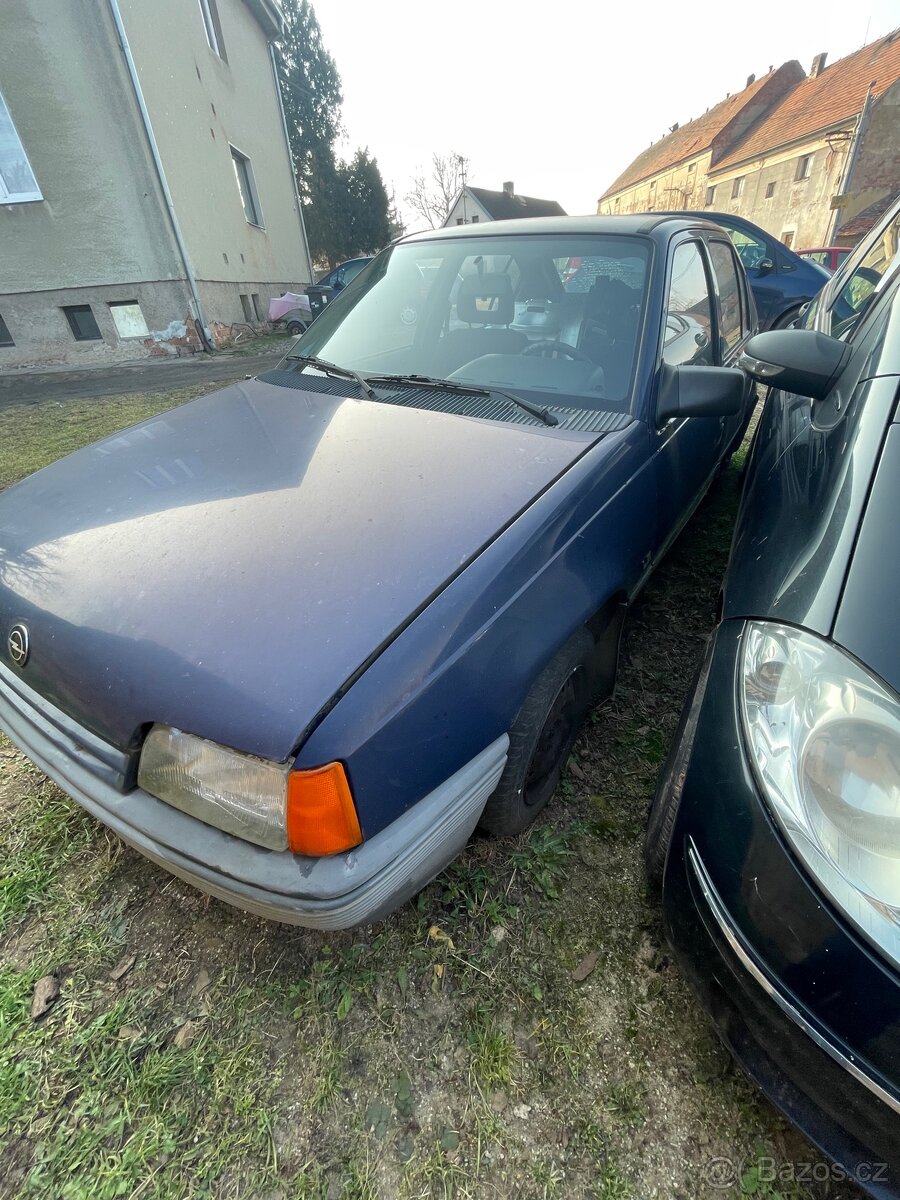 Opel Kadett - 8
