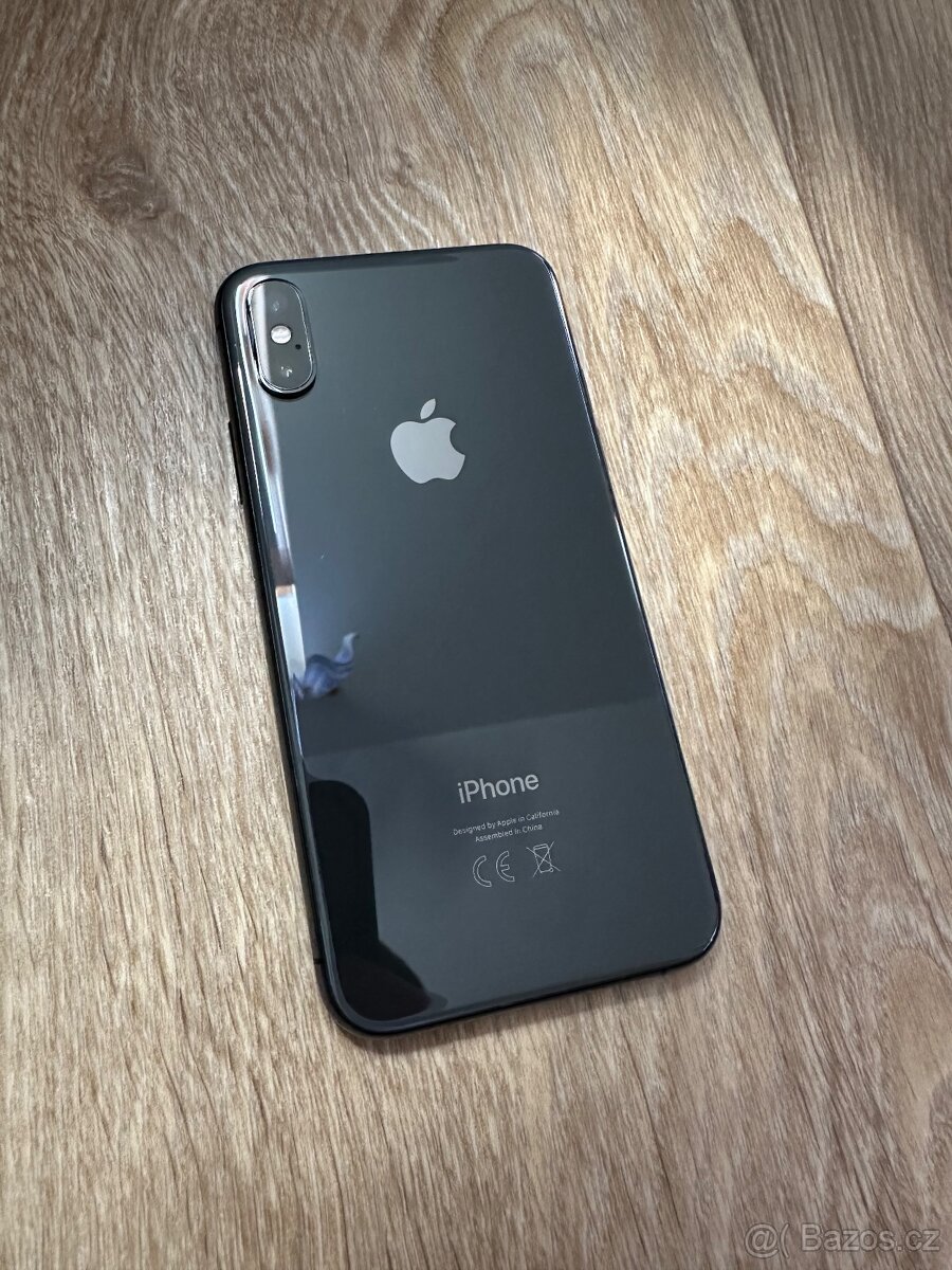 Apple iPhone Xs 256GB Černý - 8