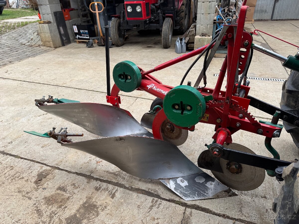 Prodám soutěžní pluh Kverneland MZ - 8