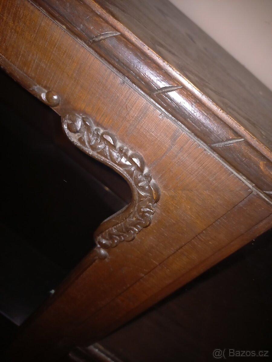 Retro komoda - stáří přes 50 let. - 8