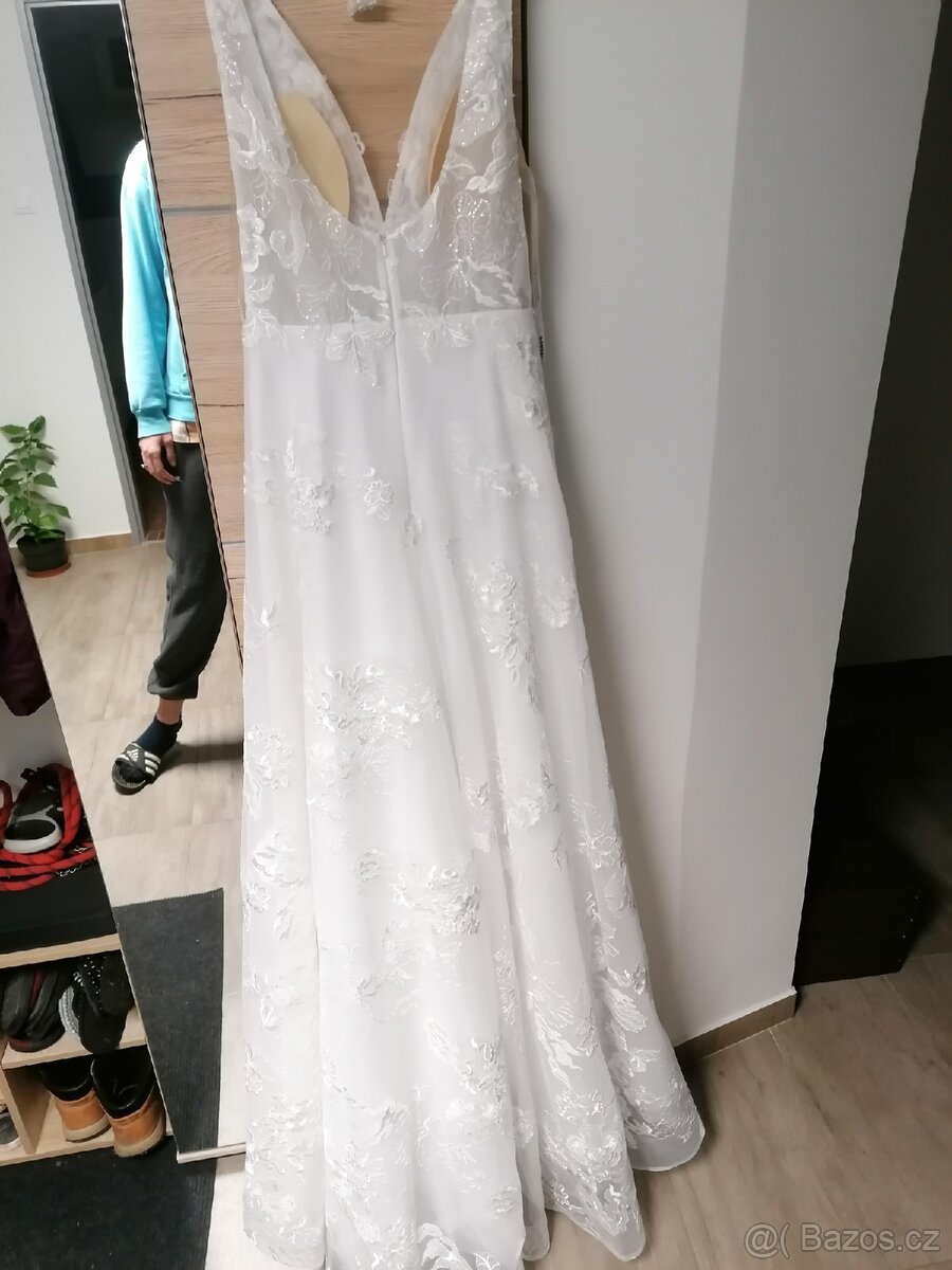 Svatební šaty - 8