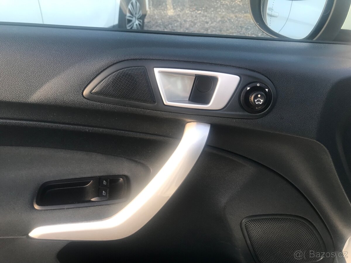 Ford Fiesta, 1.25 i 60KW,KLIMATIZACE.. - 8