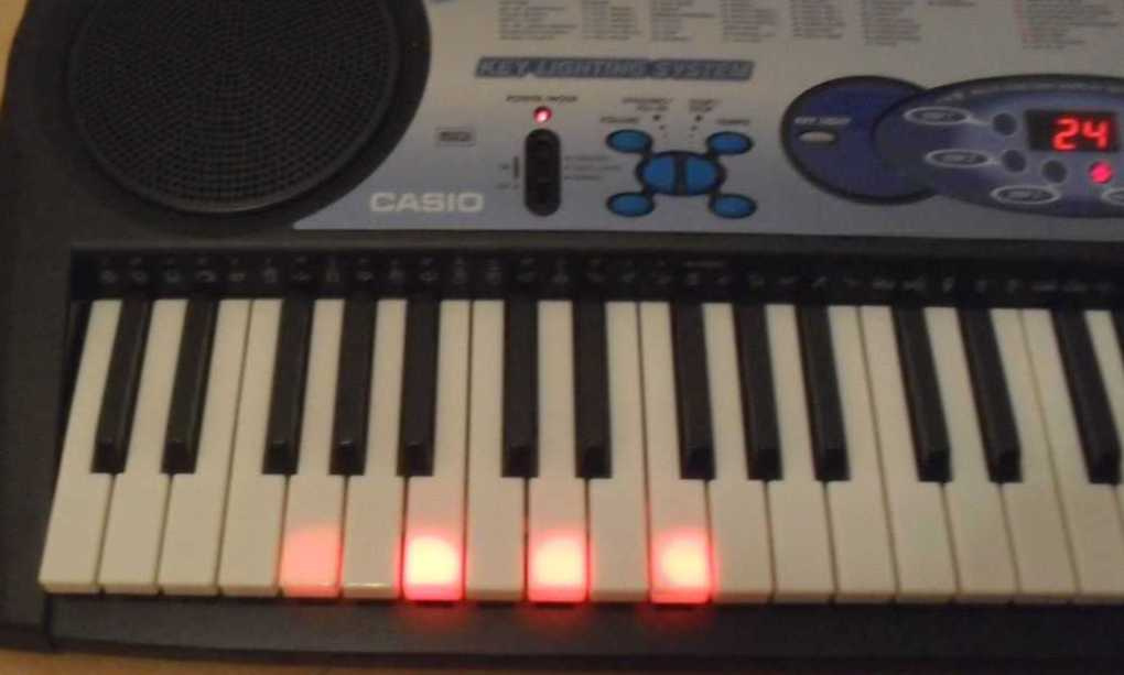 Klávesy Casio LK-40 učící - 8