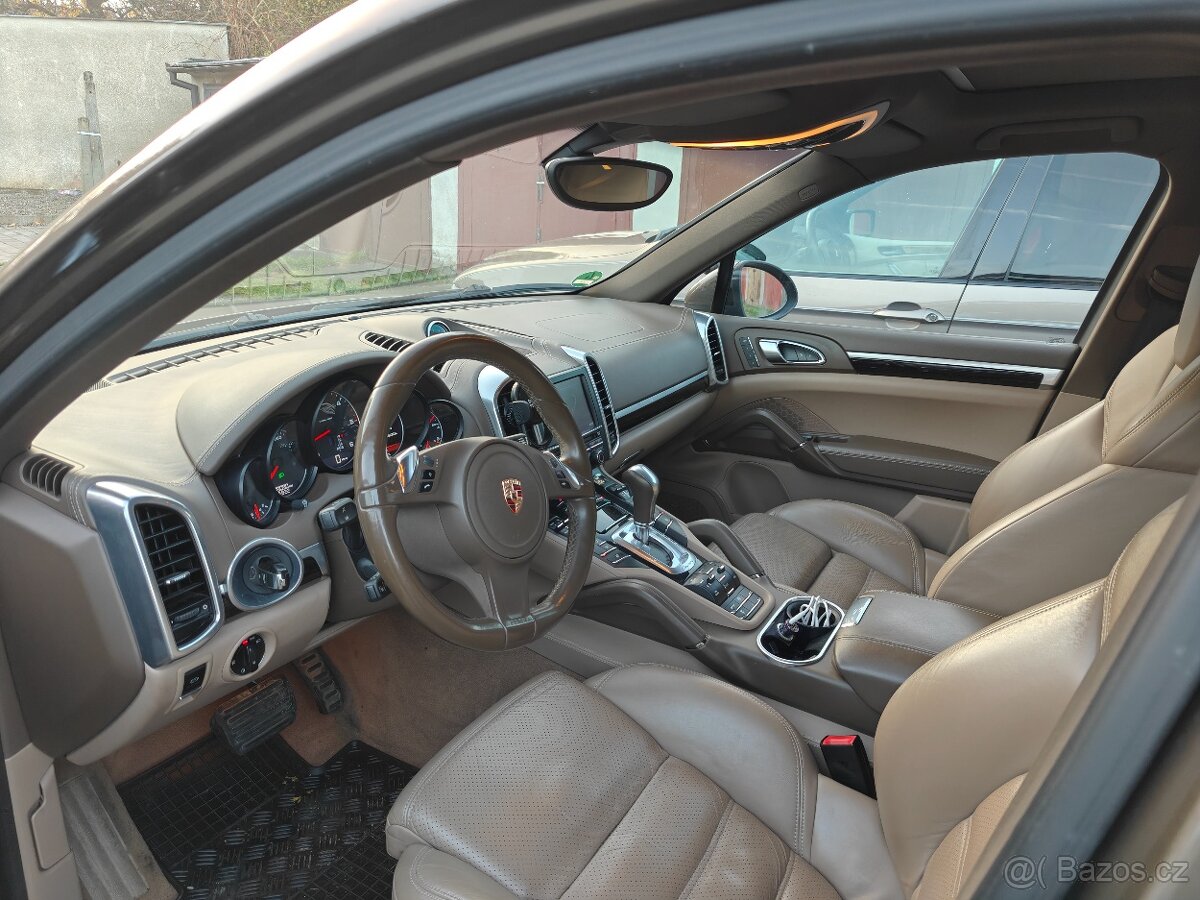 Porsche cayenne - 8