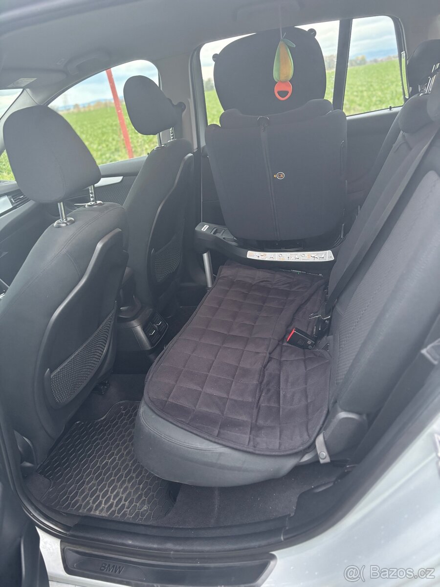 BMW 218i Grand Tourer - 8