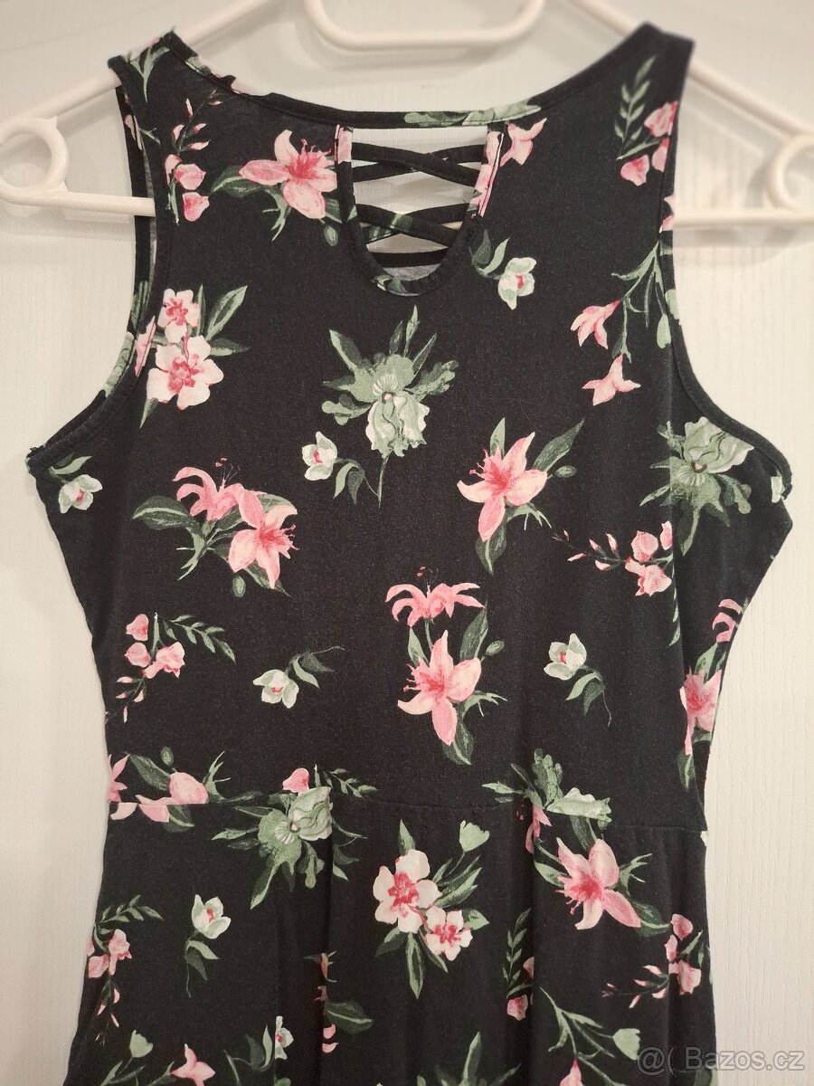 Oblečení holka 140,146,152 č.4 - 8