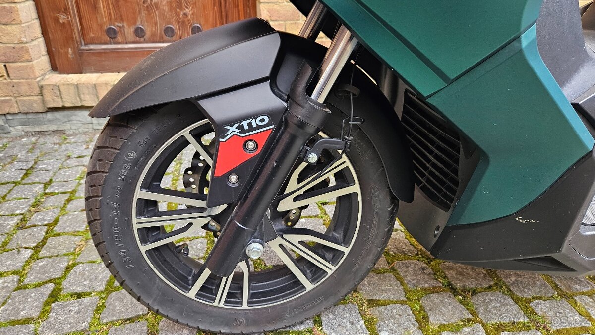 Skůtr 125ccm - 8
