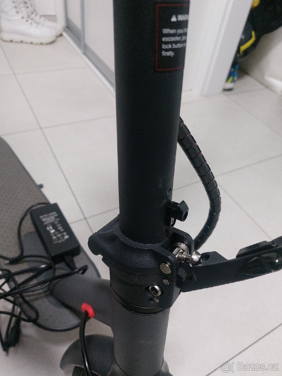 Elektricka kolobezka nova - 8