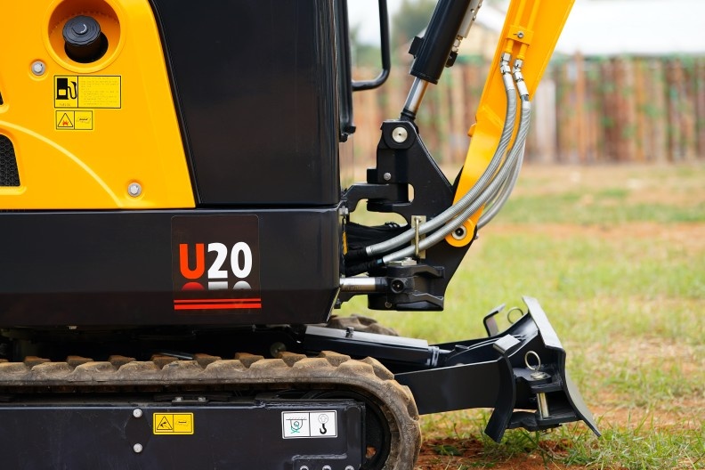Minibager YUCHAI U20 Premium 2000 kg - 8