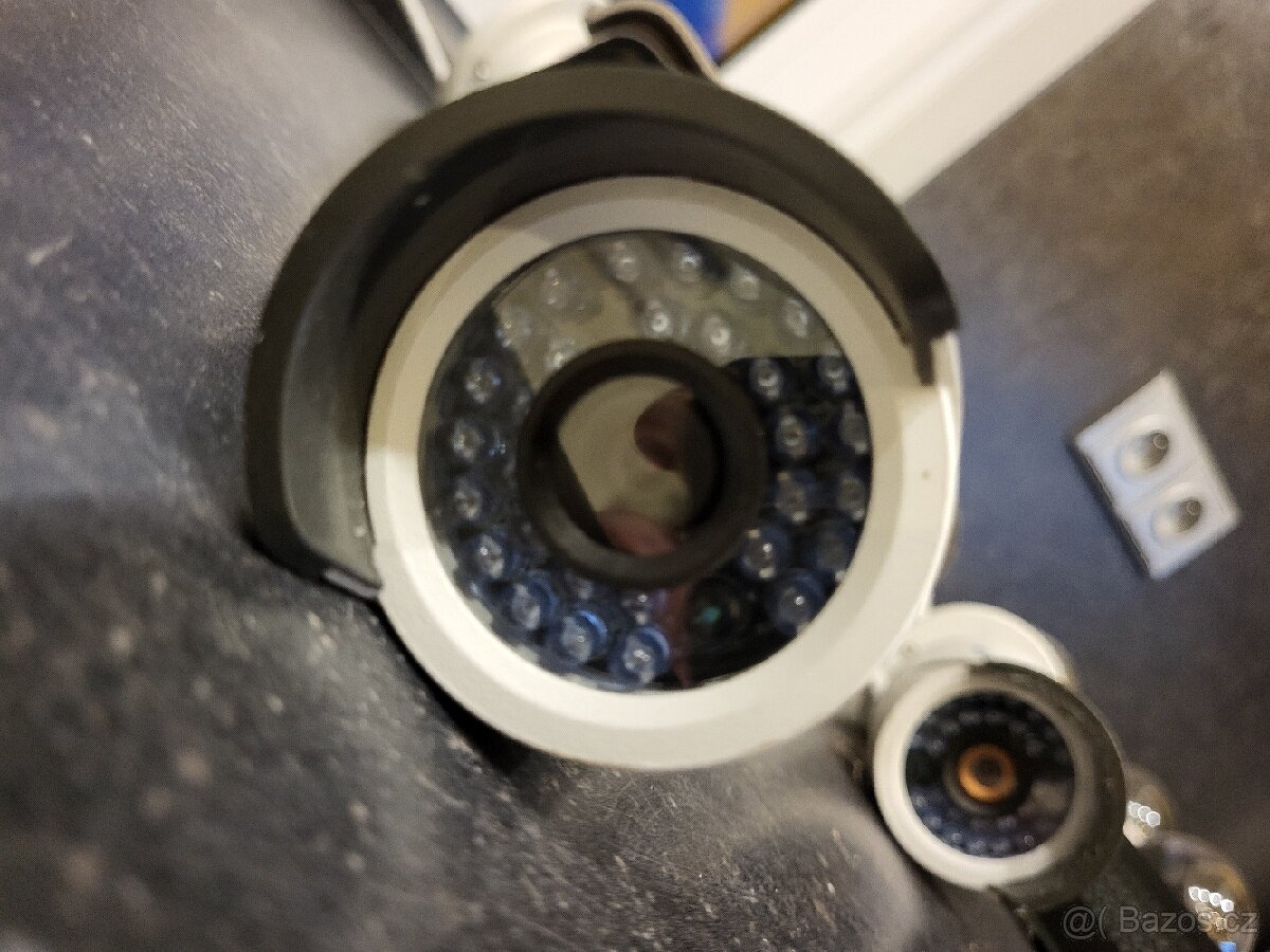 Bezpečnostní kamery - set - 8