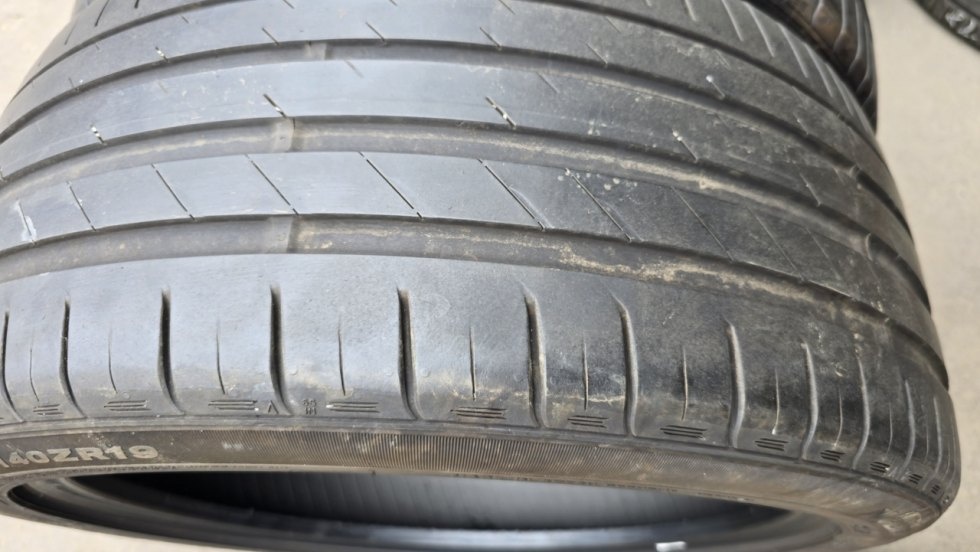 Letní pneu 245/40/19 Nexen - 8