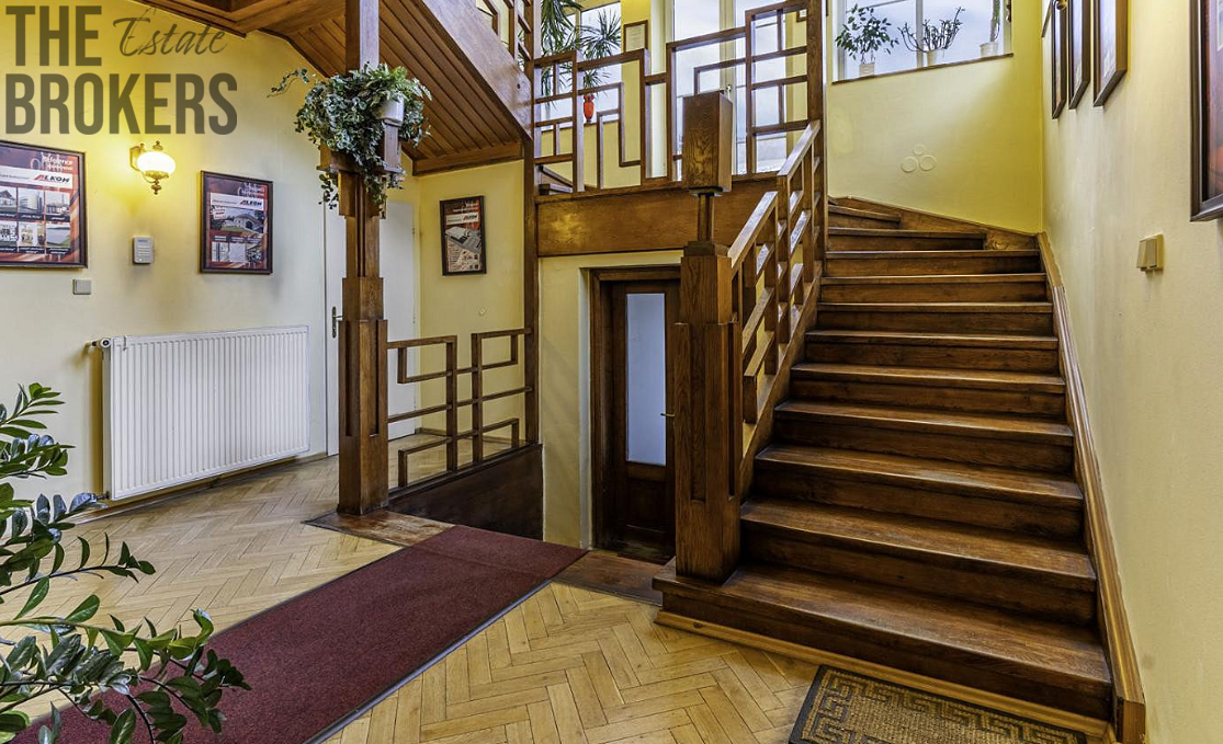 Pronájem kanceláří 100 m2, V Holešovičkách, Praha 8, Libeň - 8