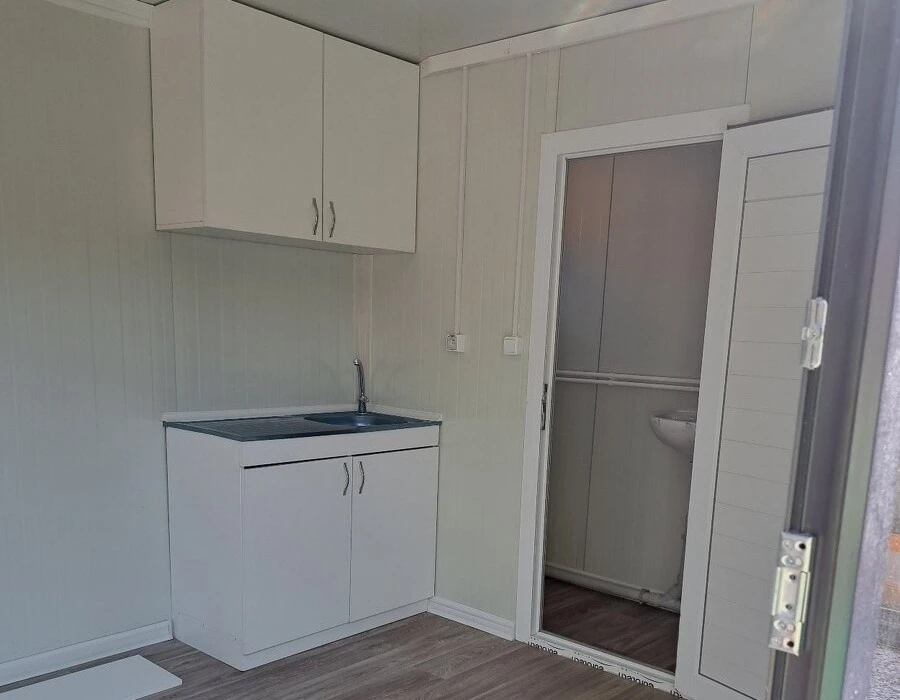 Obytný kontejner se sociálním zařízením 3x6m.FLATPACK - 8