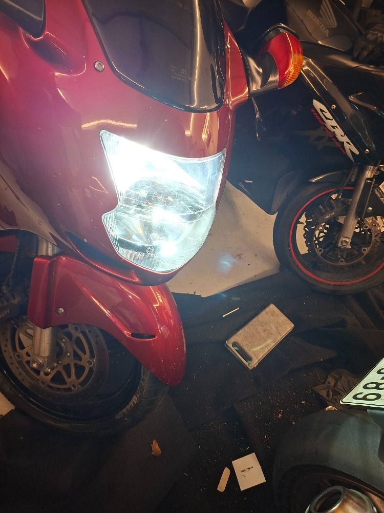 Prodej CBR 1100 XX - 8