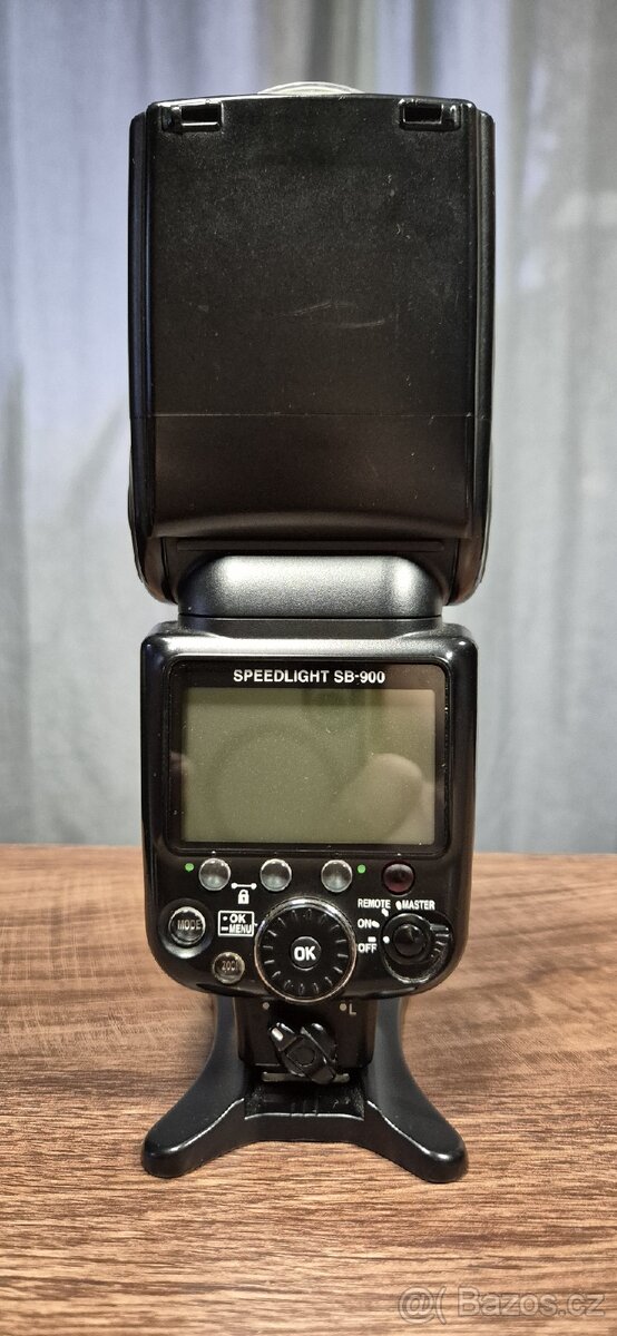 Blesk Nikon SB-900 - 8