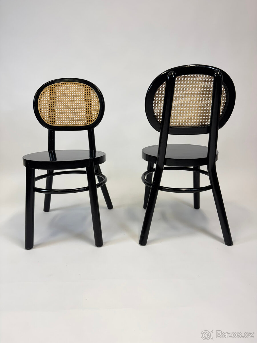 21 kusů zánovních židlí s ratanovým opěradlem -masivní dřevo - 8